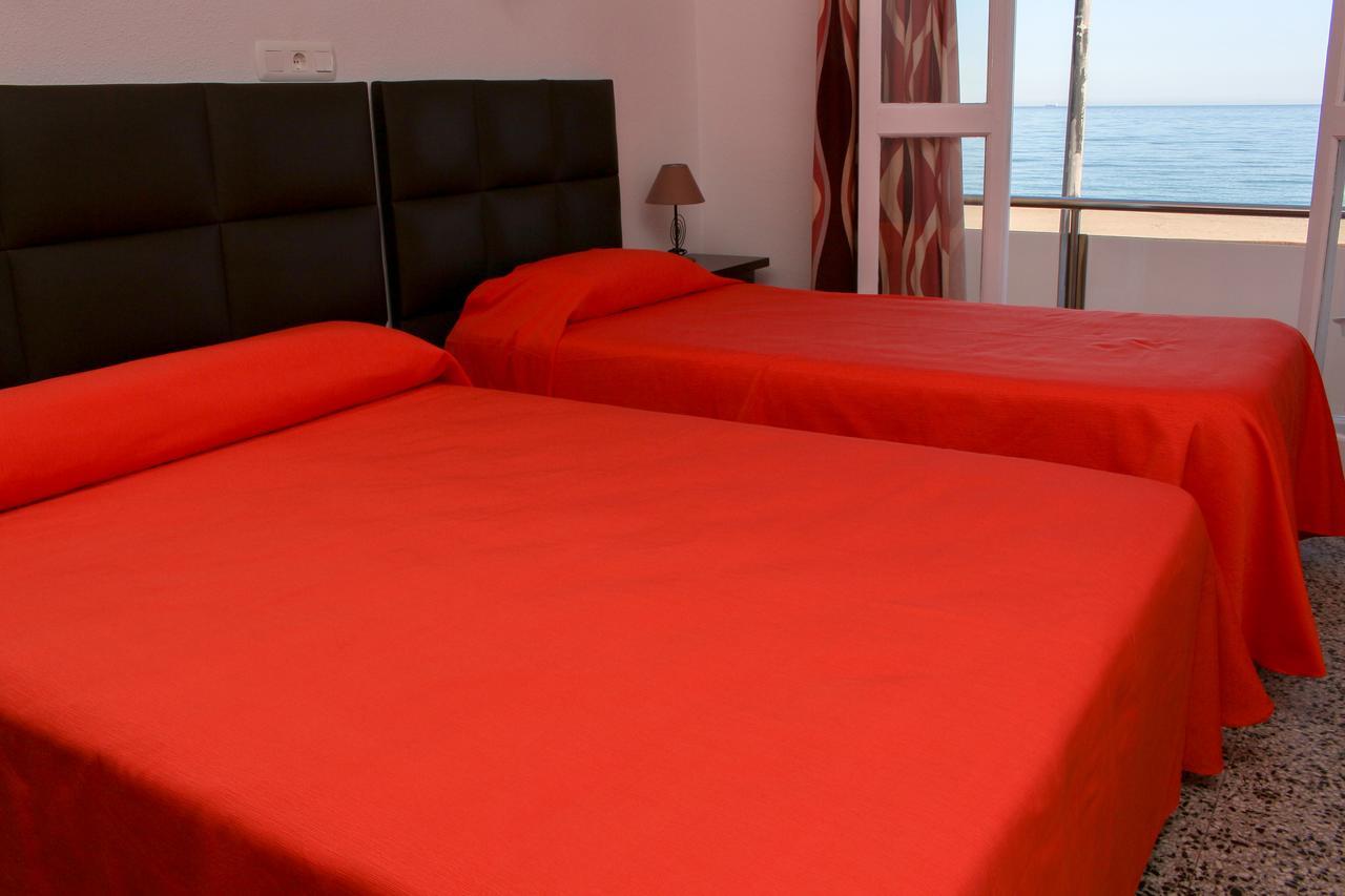 בנאחראפה Hostal Esperanza מראה חיצוני תמונה