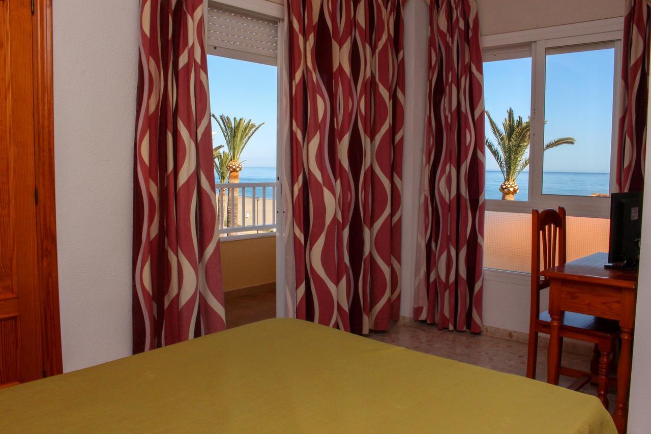 בנאחראפה Hostal Esperanza מראה חיצוני תמונה