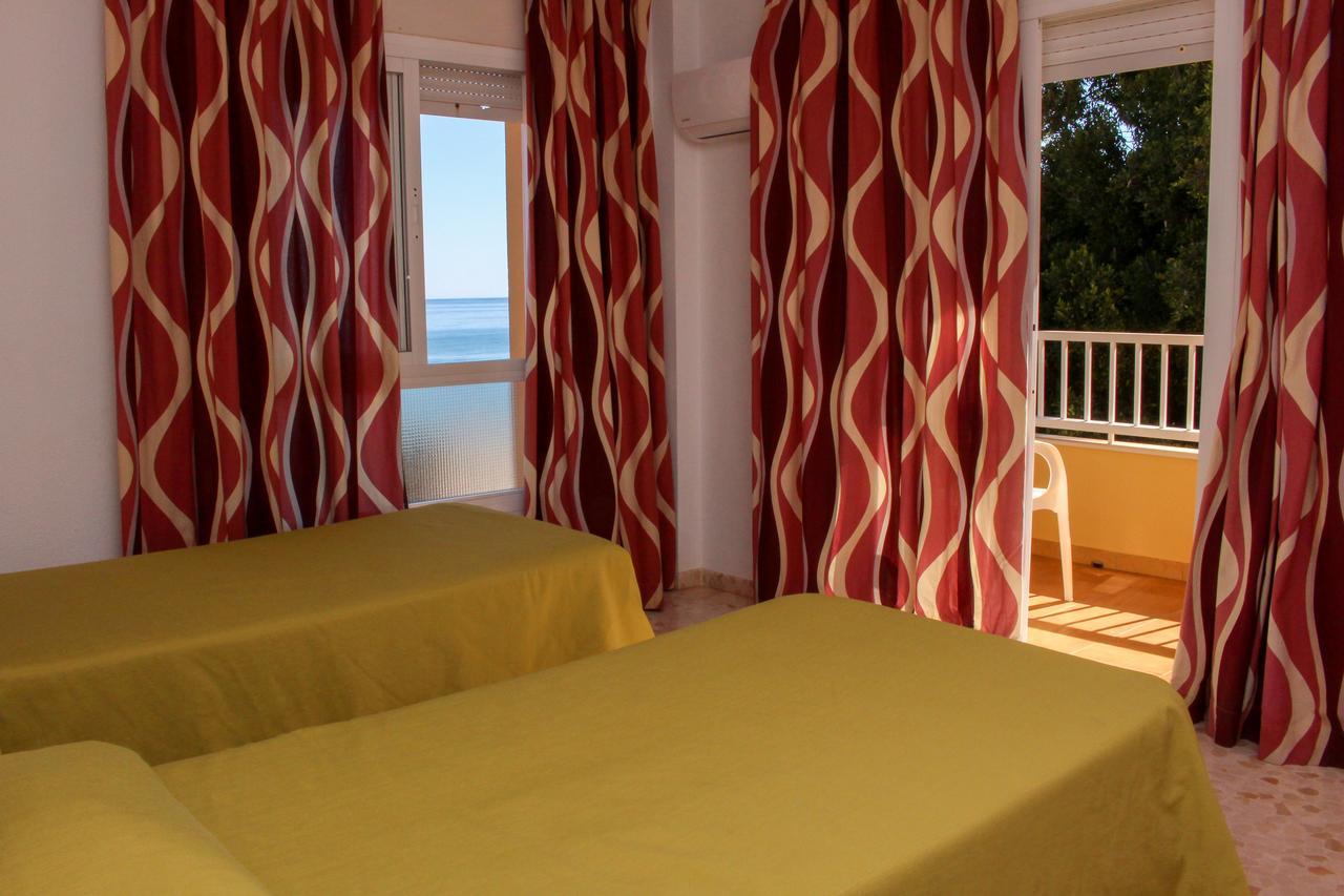 בנאחראפה Hostal Esperanza מראה חיצוני תמונה