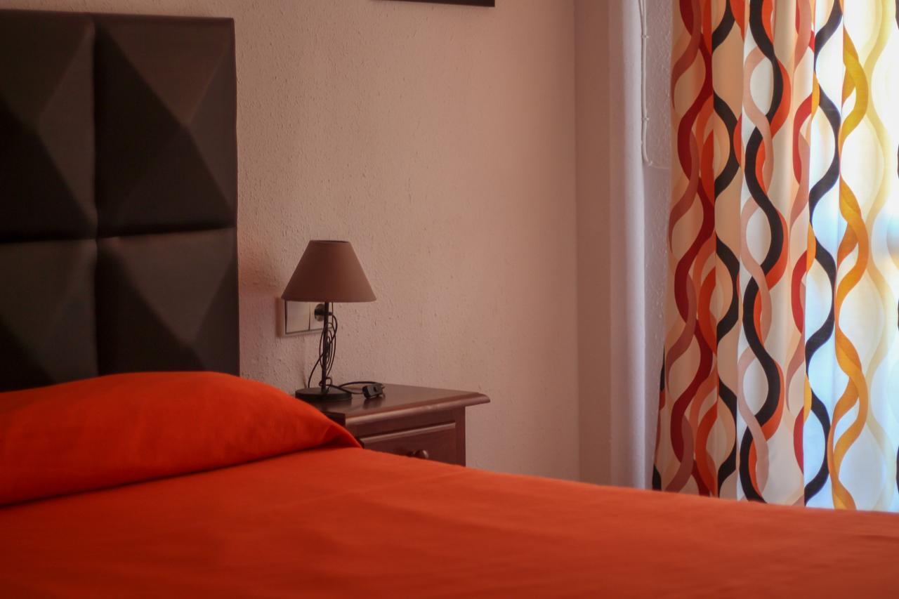 בנאחראפה Hostal Esperanza מראה חיצוני תמונה
