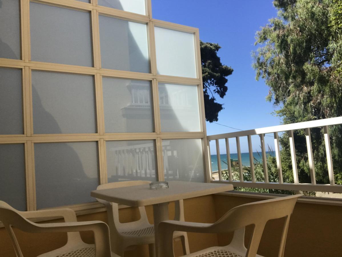 בנאחראפה Hostal Esperanza מראה חיצוני תמונה