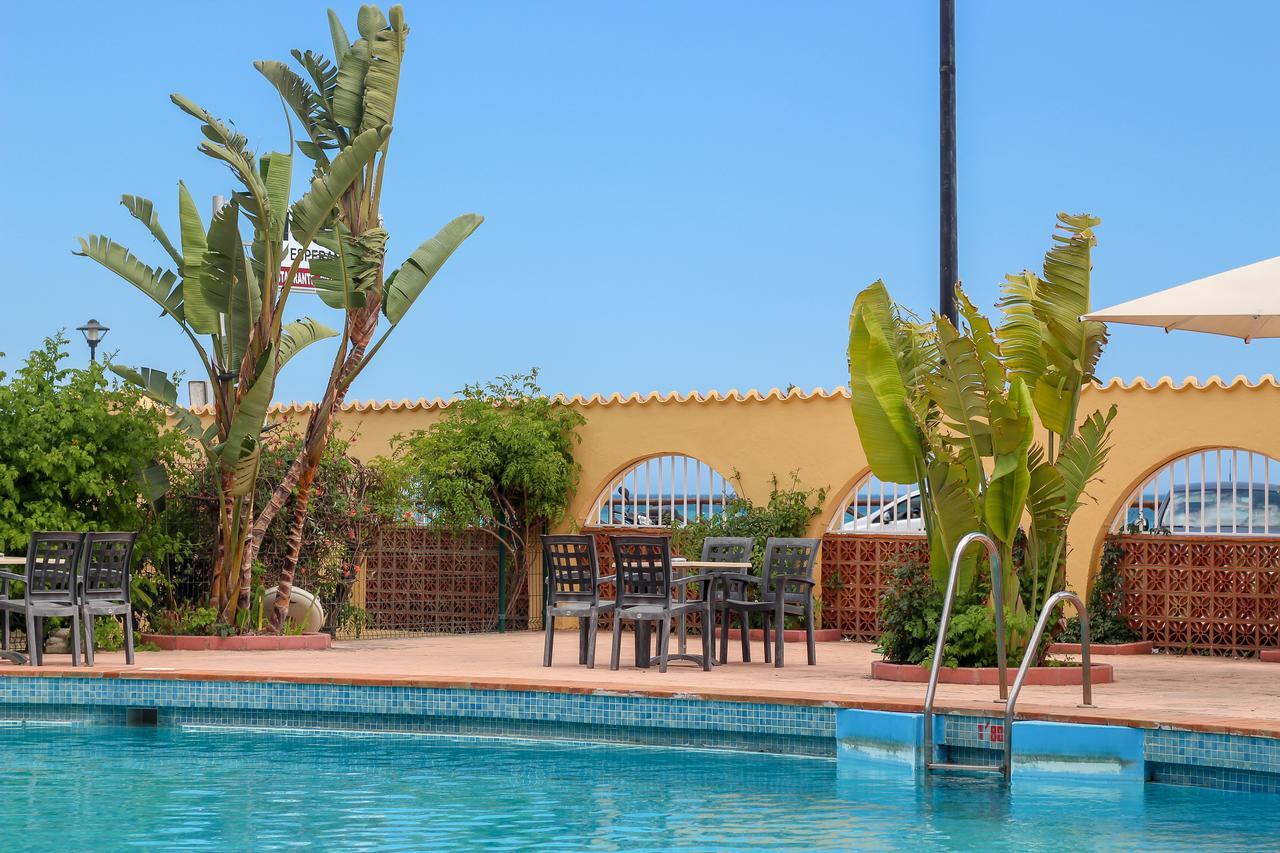 בנאחראפה Hostal Esperanza מראה חיצוני תמונה